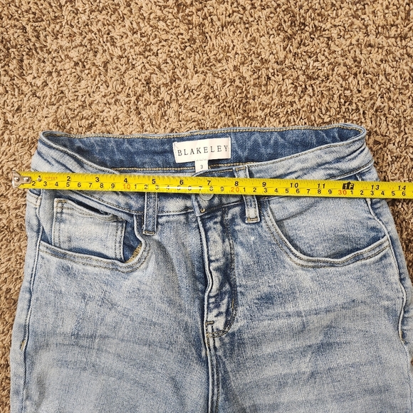 Blakely Flare Jeans - Picture 4 of 6